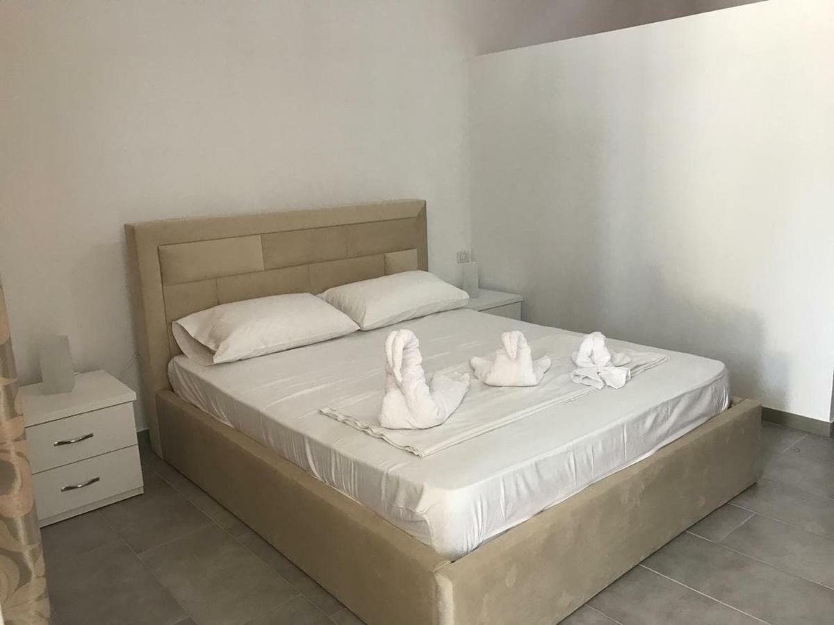 Bregu D.etit.  Bed & Breakfast Vlorë Exterior foto